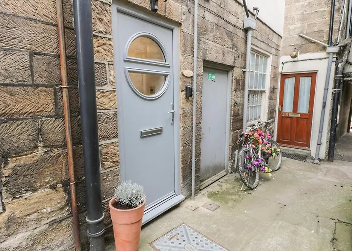 1 Burns Yard