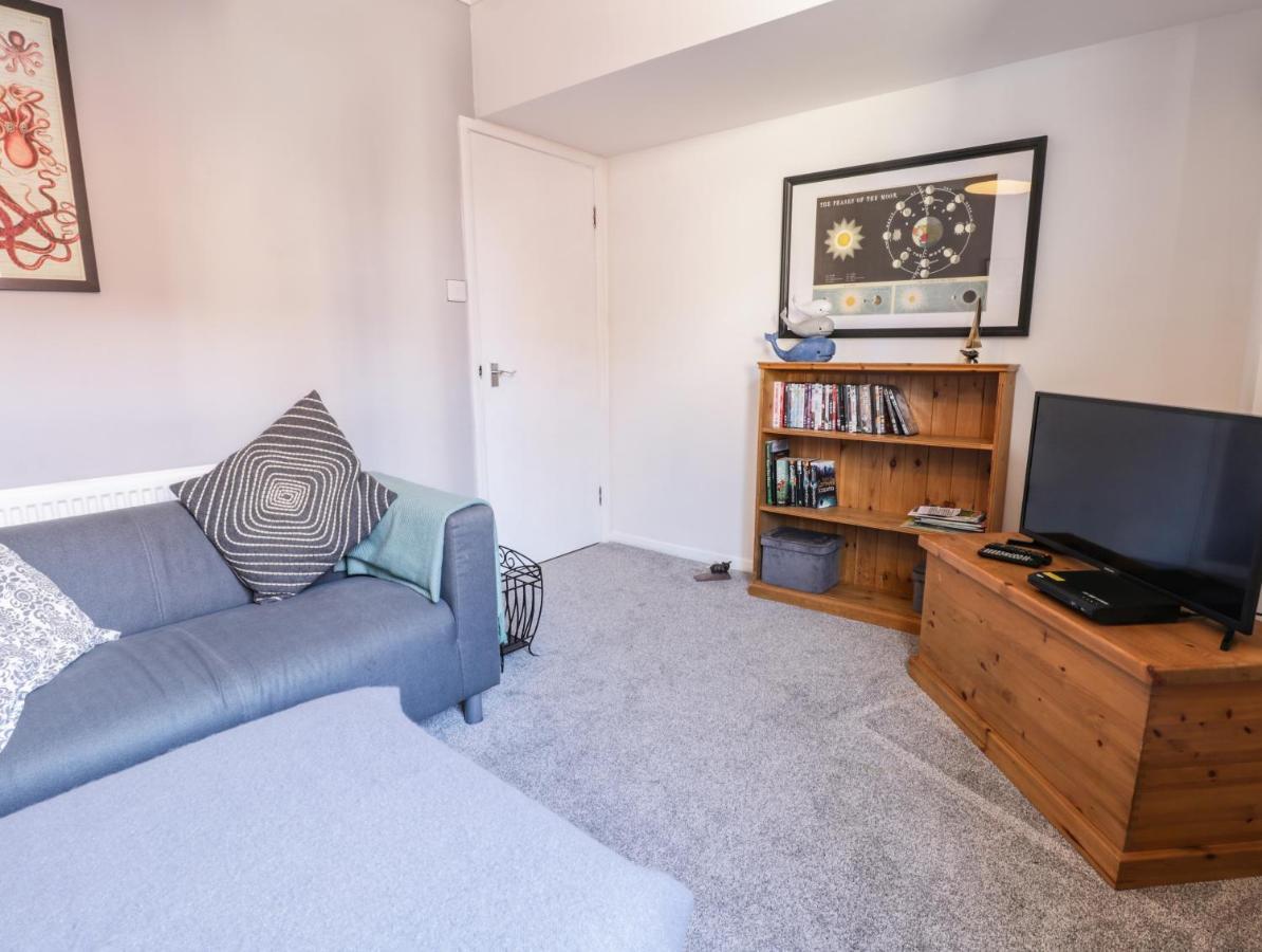 1 Burns Yard Apartment *